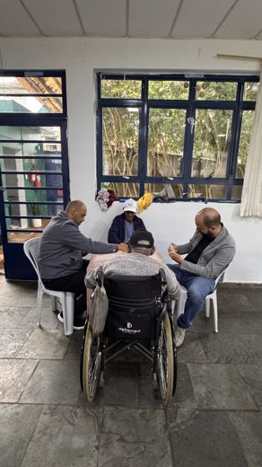Visitas aos idosos · Casa 01 · Foto 1 de 19