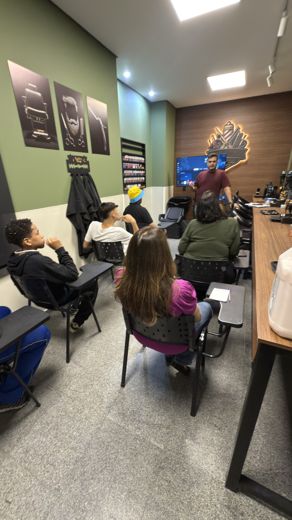 Curso de barbearia · Foto 12 de 13